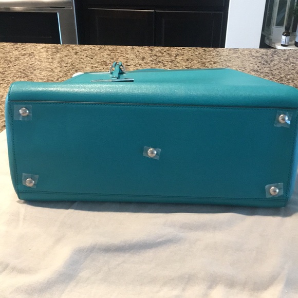 Fendi 2jours Medium Handbag - Picture 14 of 15